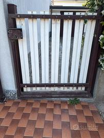 Cancelletto a sbarre per chiusura giardino