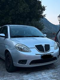 Lancia Y