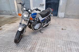 Suzuki GR 650 - 1983