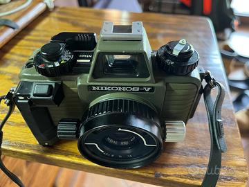 nikonos V