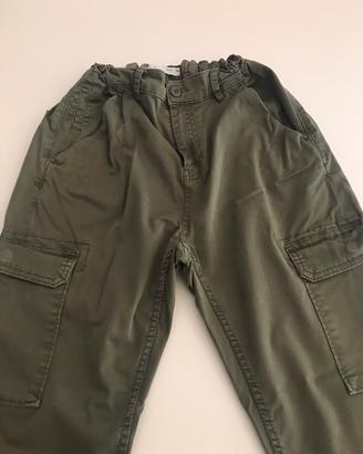 Pantaloni cargo