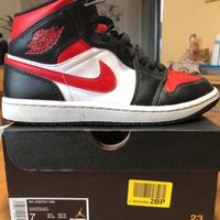 Nike Air Jordan 1 Mid misura 40 (7)