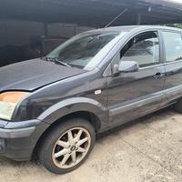 Ford Fusion 1.4 benzina per ricambi 