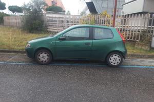 Auto Fiat punto