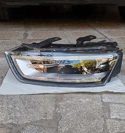 Faro anteriore  sx audi q3