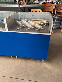 Banconi vetrina per negozi