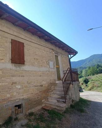 Casa indipendente di 90 m² con 4 locali a Vetto