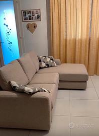 Divano tessuto 4 posti