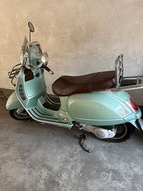 Vespa Granturismo 200