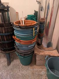80 bacinelle in plastica per vendemmia
