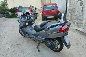 Suzuki Burgman 250