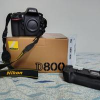 Nikon D800 + Battery Pack originale
