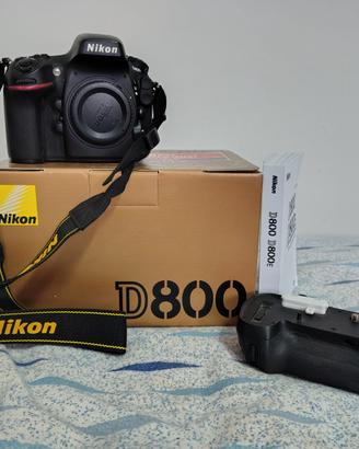 Nikon D800 + Battery Pack originale
