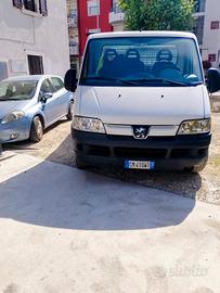 Autocarro Peugeot Boxer 
