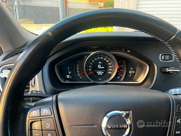 Volvo V 40