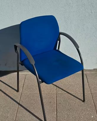 2 sedie ufficio imbottite con braccioli – blu
