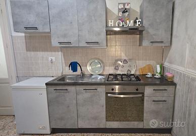 vendersi cucina e frigorifero 