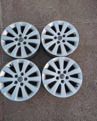 N.4 CERCHI IN LEGA ORIGINALI PER OPEL 17”
