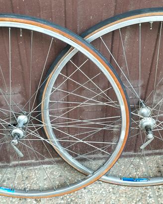 Ruote vintage mozzi campagnolo cerchi ambrosio