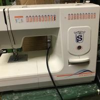 N. 3 macchine da cucire da lavoro