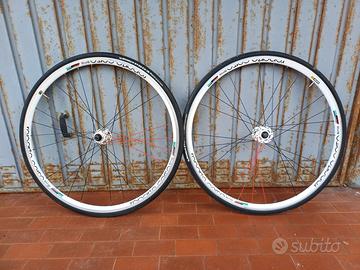 Cerchi Bianchi corpetto Campagnolo