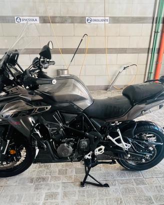 BENELLI TRK 502x