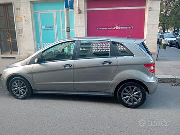 MERCEDES euro 2300