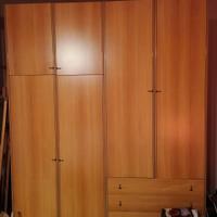 Armadio in trucciolare pressato..