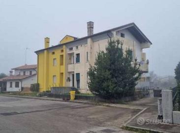 Immobile in asta di 92 m² con box auto a Ponte di 