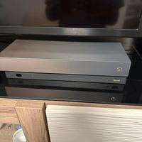 XBOX ONE X CON 3 GIOCHI