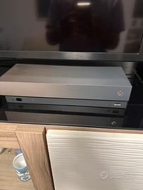 XBOX ONE X CON 3 GIOCHI