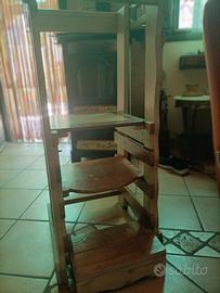 Sgabello in legno