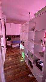 Posto letto in camera lumionosa