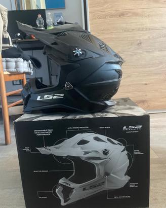 Casco cross LS2 taglia M