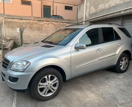 Mercedes ML 320