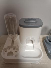 distributore cibo gatti