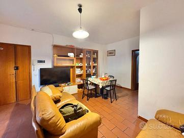 Appartamento di 110 m² con 4 locali e box auto a M