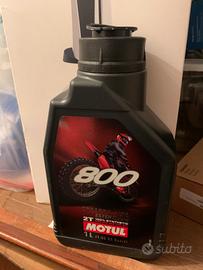 Olio motul 800 2t