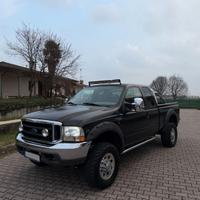 Ford F250 5.4i V8 GPL 4X4  6Posti Autocarro