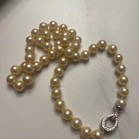 Collana di perle con chiusura in argento 925
