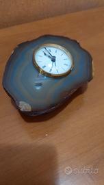 Elegante orologio da tavolo