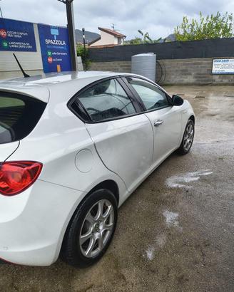 Alfa romeo Giulietta in buone condizioni