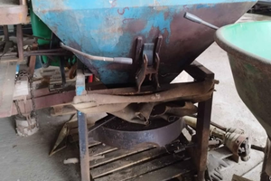 Spandiconcime doppio effetto marolin 6 quintali