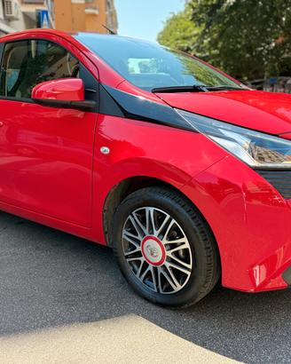 Toyota Aygo 1.0 72cv Automatica UNIPRO
