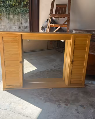 Specchiera in rovere massello con ante a persiana