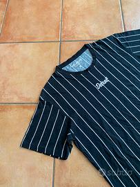 T-shirt nera a righe da uomo taglia M