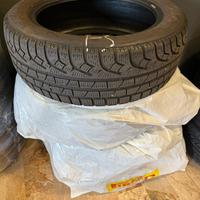 Gomme invernali 215/55 R17