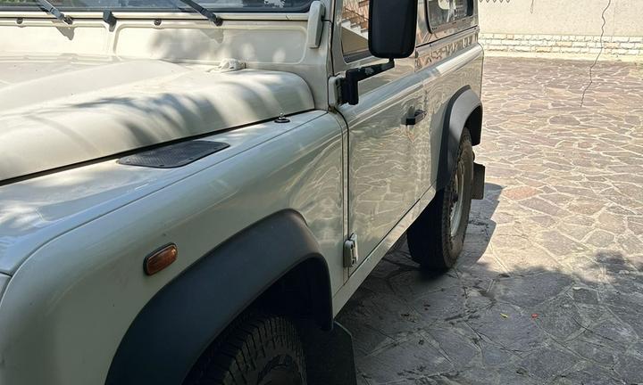 Defender 2.4 tdi