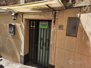 Bilocale indipendente-No condominio-Fermata Borgo