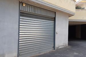 Box auto utilizzabile anche come deposito